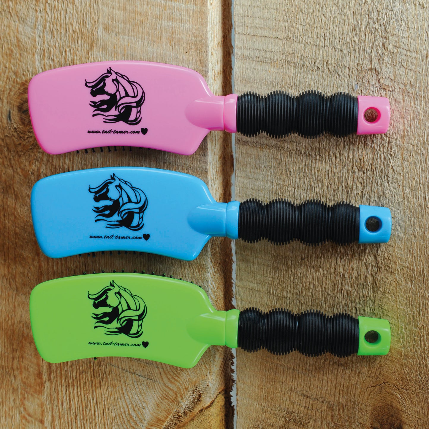 Tail Tamer Curved Brush