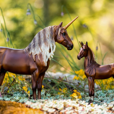 Breyer Unicorn Cyrus and Solana