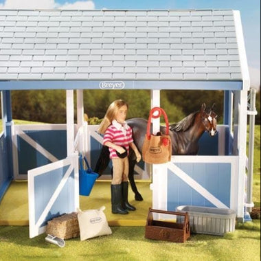 Breyer Freedom Series Stable Feeding Accessories in use at stable