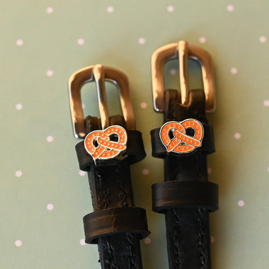 Pretzel Spur Straps