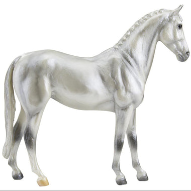 Breyer Freedom Series Pearly Grey Trakehner